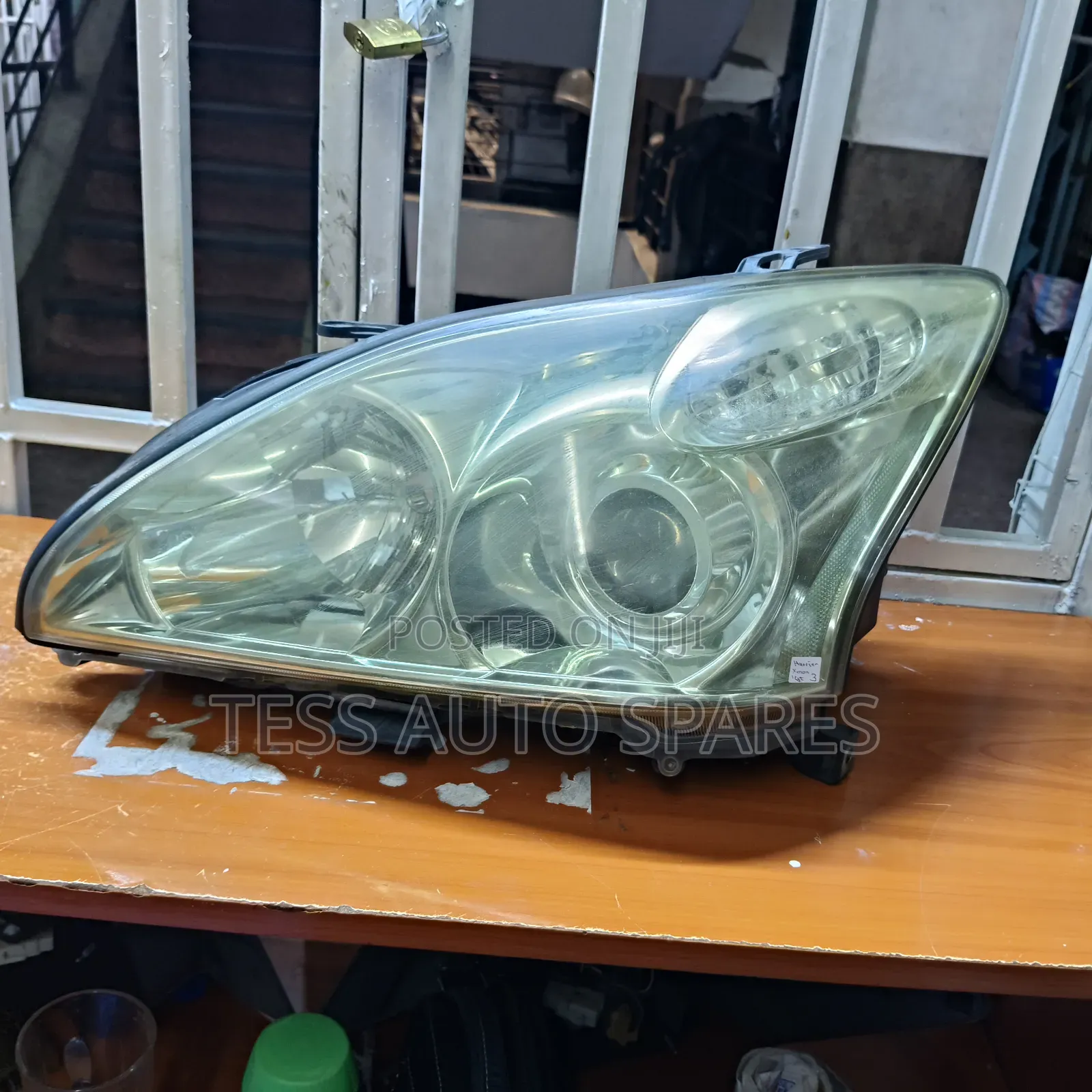 Toyota Harrier 240 Headlight Xenon Type