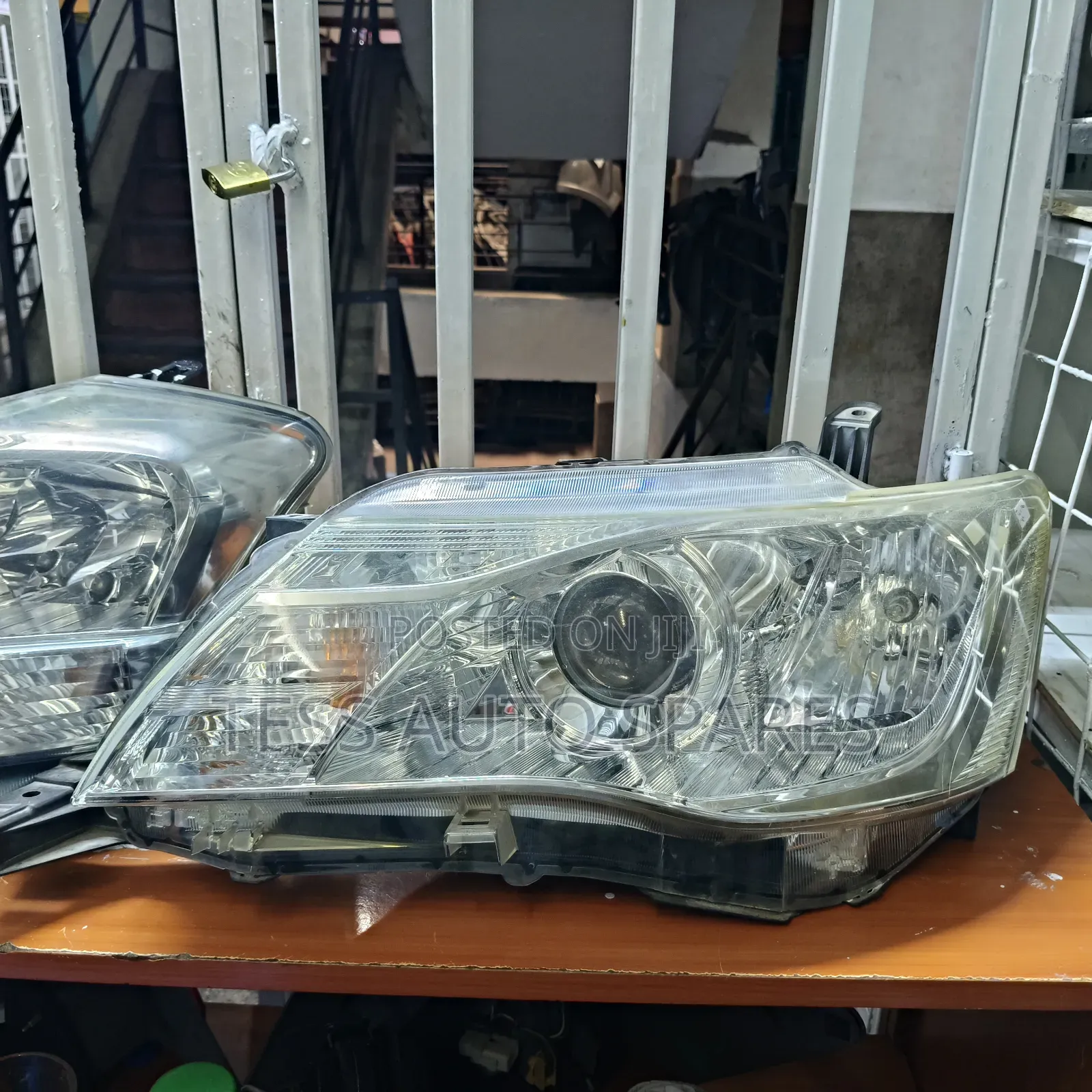 Toyota Fielder 161 Headlight Xenon Type