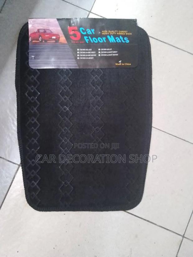 Black Woolen Heavy Quality Mat With Nibbed Back