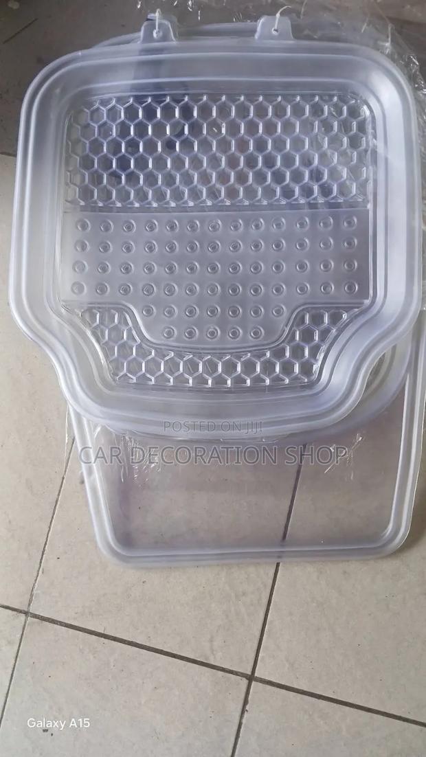 Dotted Wide 4*4 Clear Floor Mat