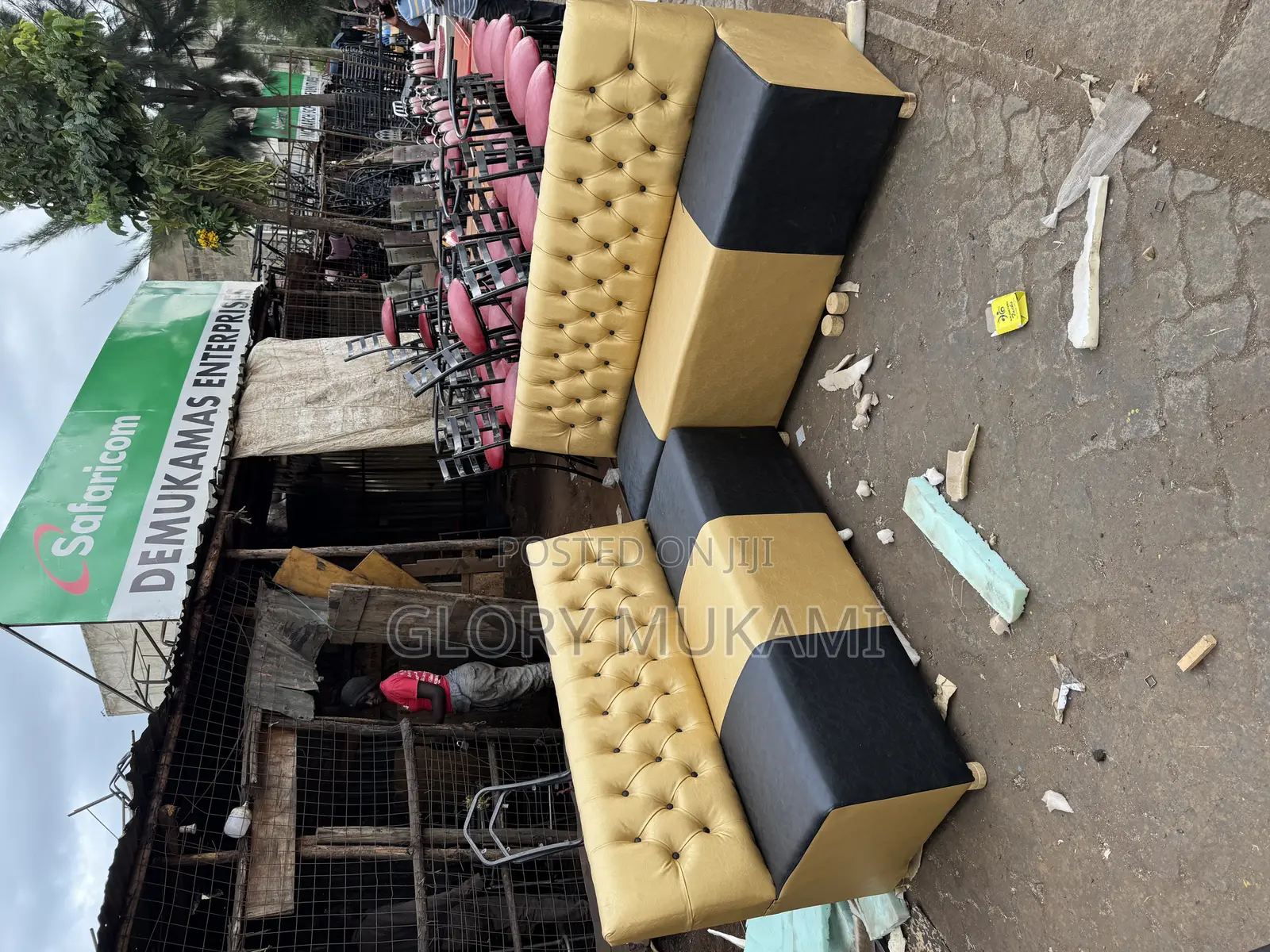 Restaurant And Bar Couch 5 Seater