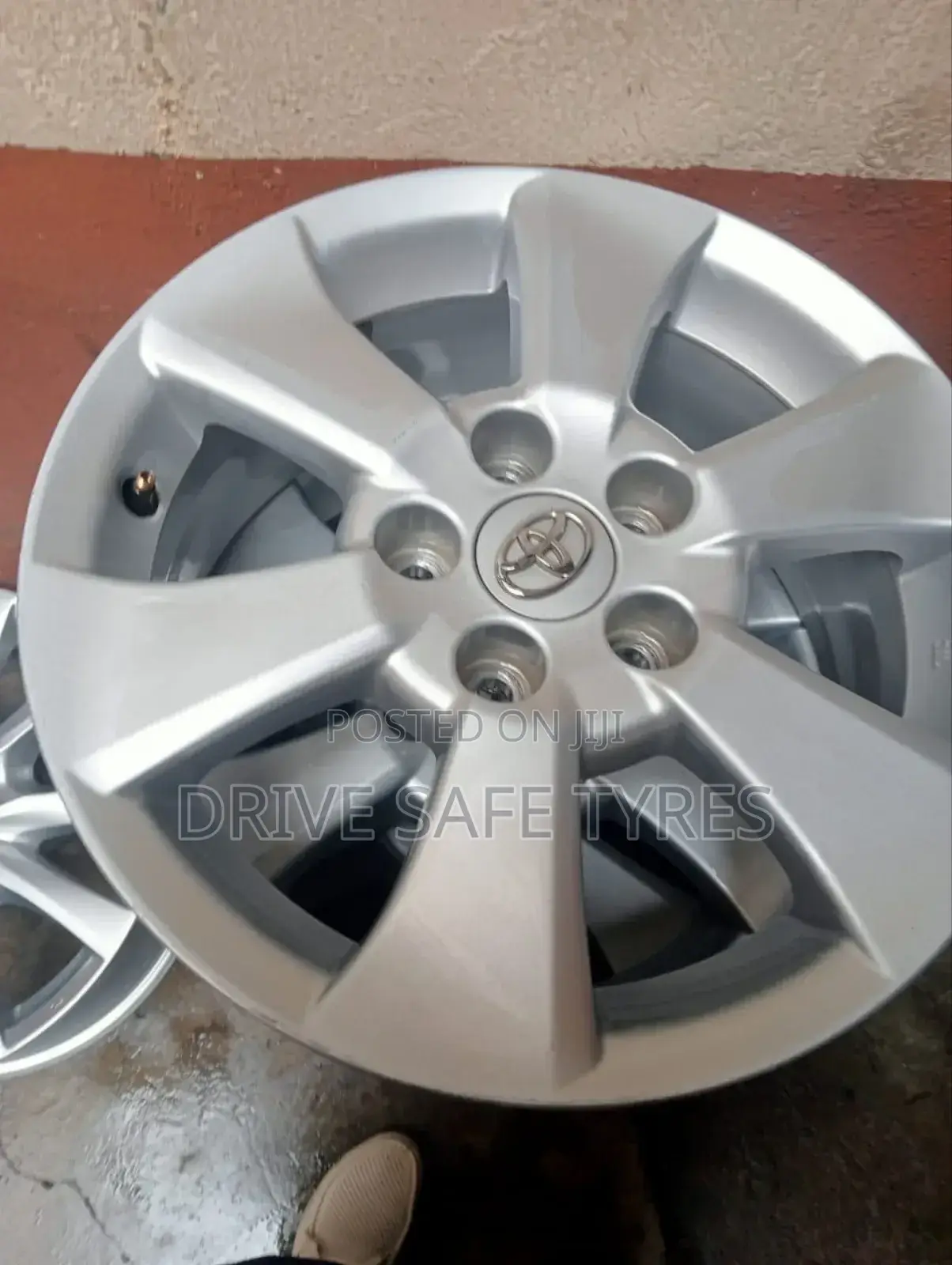 16 Inch Brand New Noah Original Rims Set