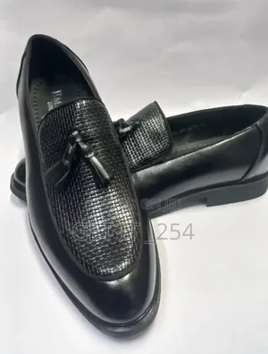  _Quality Official Restocked_ 
 _Size 39- 45_