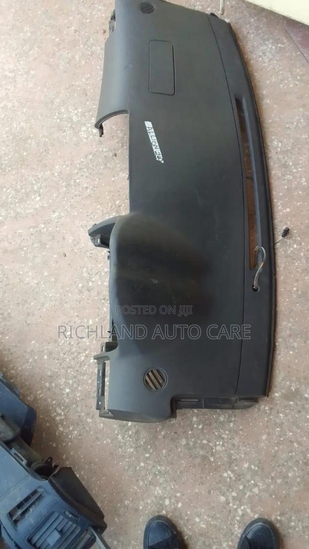 Dashboard Toyota Allion
