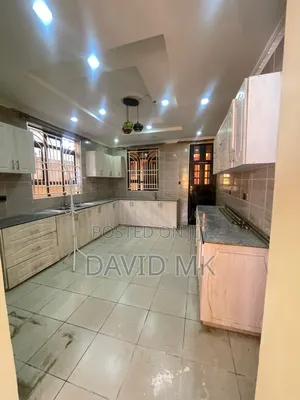 5bdrm Maisonette in Membley Eastern for rent