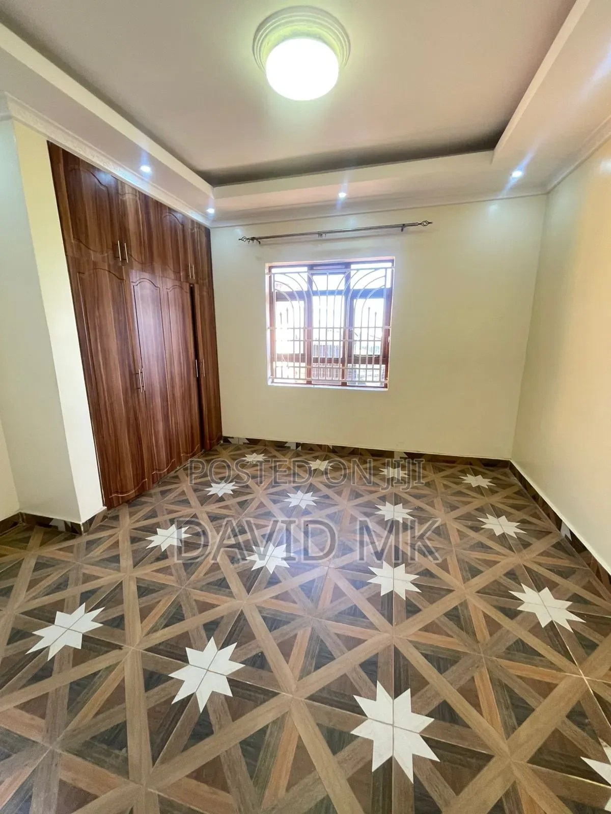5bdrm Maisonette in Membley Eastern for rent