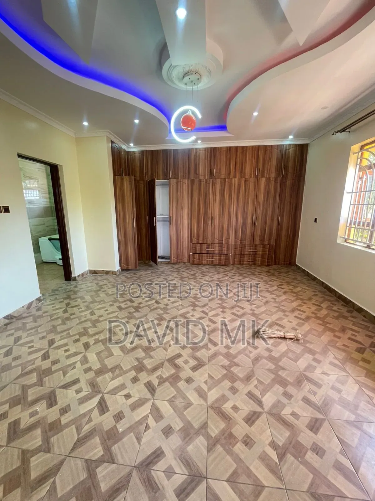 5bdrm Maisonette in Membley Eastern for rent