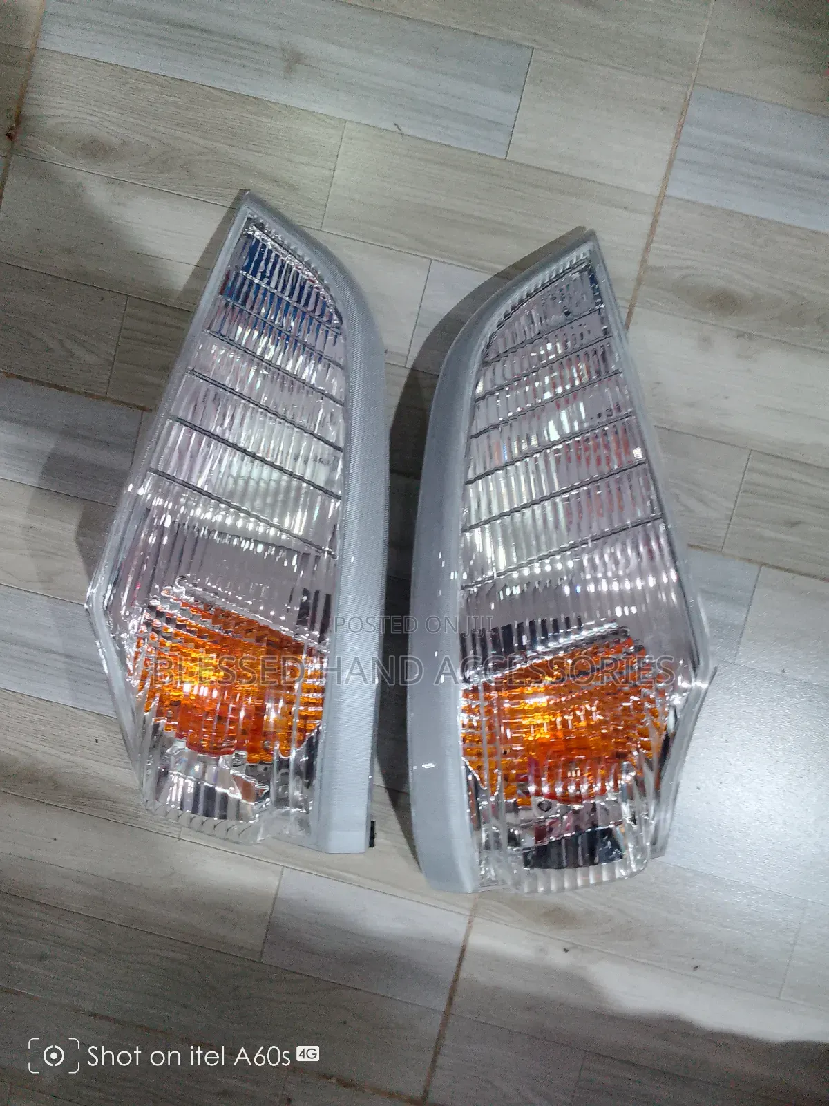Signal/Corner Light Canter Mtumba
