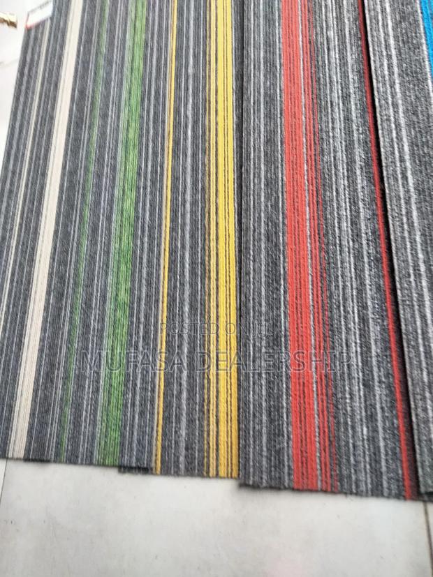 Decorative Carpet Tiles in Stock - thumbnail 2