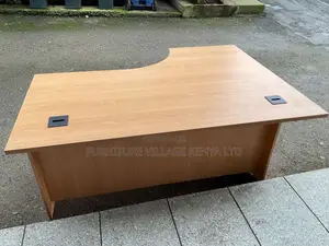 Clerical Desking:120cm Home Office Curved Workstation
