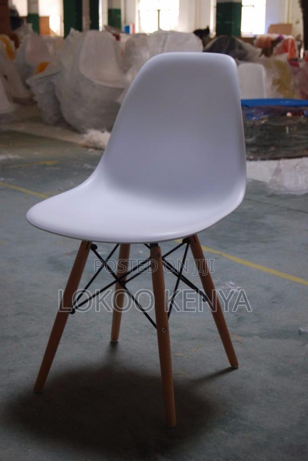 Dining Chair: Modern Plastic Eames Dining Chair - thumbnail 2