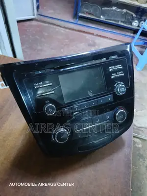 X-Trail Nt32 Radio and Ac Control