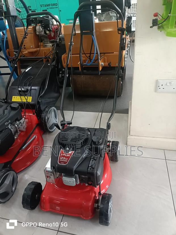 Lawn Mower - thumbnail 3