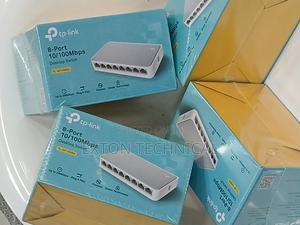 Plastic Case Design Desktop Switch Tp-Link Tl-Sf1008d - main view