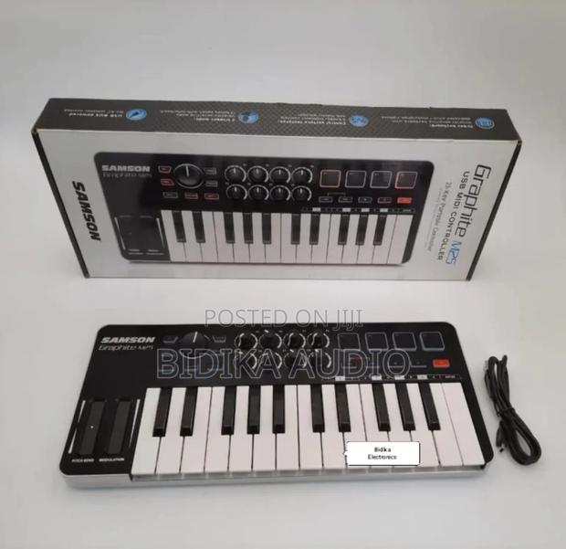 Samson Graphite M25 Usb Midi Controller - main view