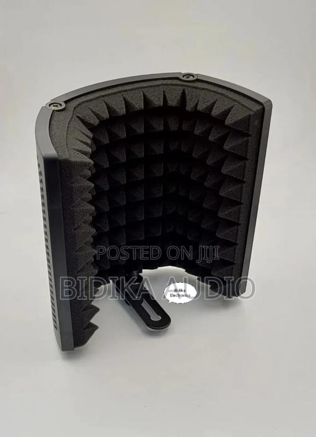 Small 3-Flap Studio Isolation Shield - main view