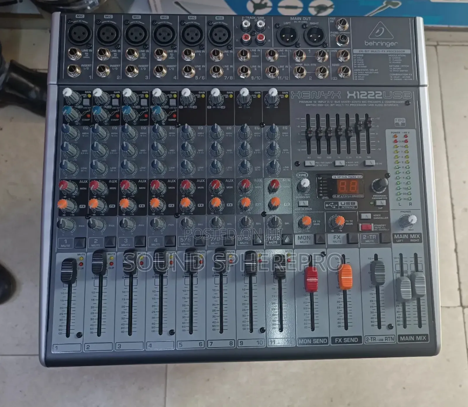 Behringer Xenynx X1222 Usb Mixer