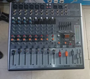 Behringer Xenynx X1222 Usb Mixer
