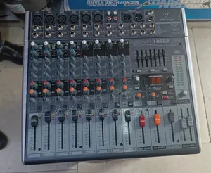 Behringer Xenynx X1222 Usb Mixer