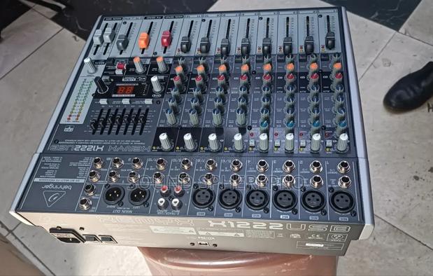 Behringer Xenynx X1222 Usb Mixer