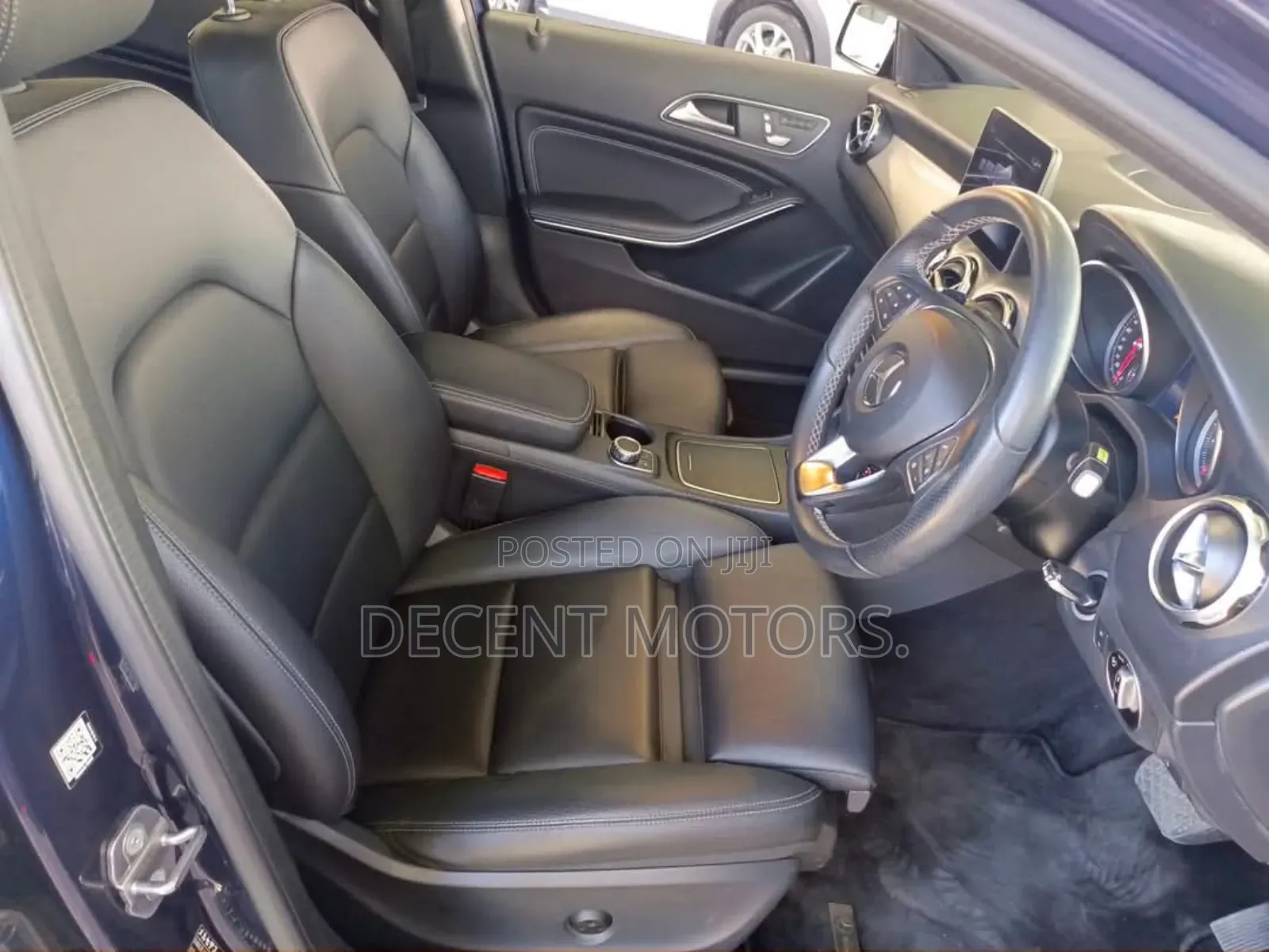 Mercedes-Benz GLA 250 2018 Blue