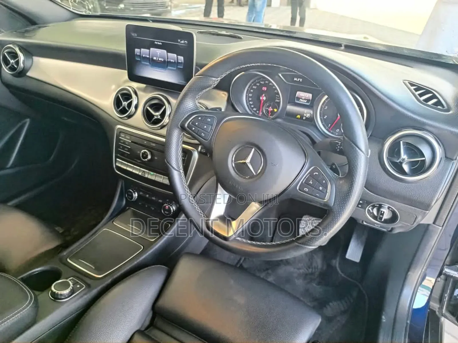 Mercedes-Benz GLA 250 2018 Blue
