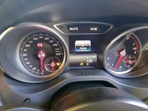 Mercedes-Benz GLA 250 2018 Blue