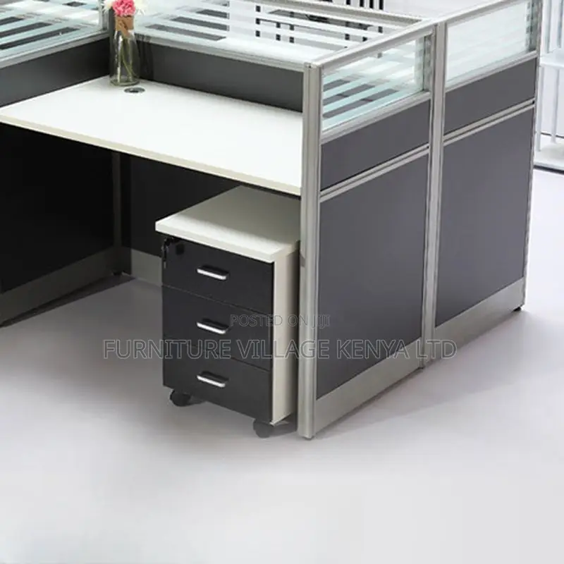 Workstations:4-Seater Office Gray White Office Workstation