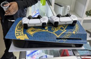 Slightly Used Ps5 825 Gb Machine - thumbnail 2