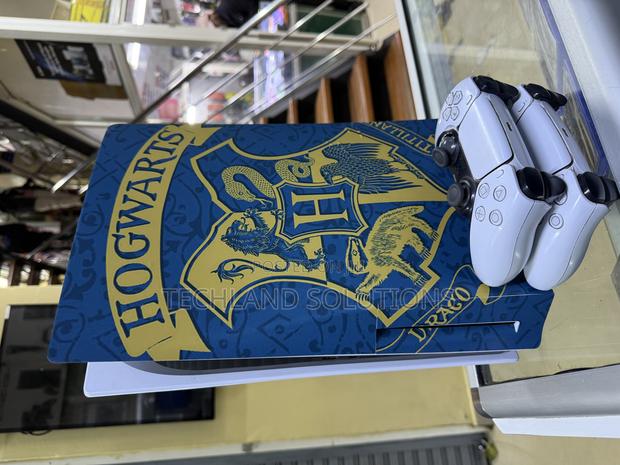 Slightly Used Ps5 825 Gb Machine - thumbnail 9