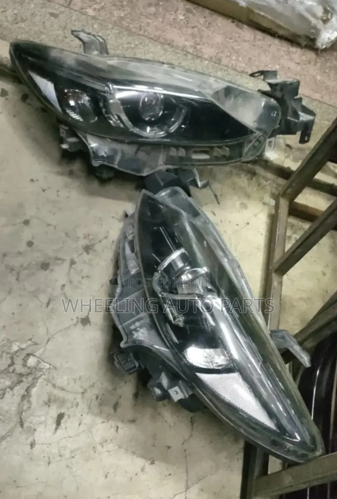 Mazda Atenza 2016 Headlights