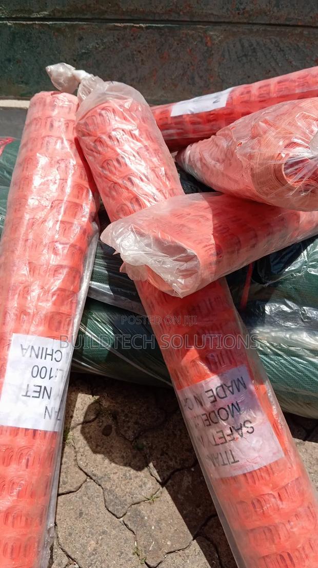 Orange Plastic Netting. - main view