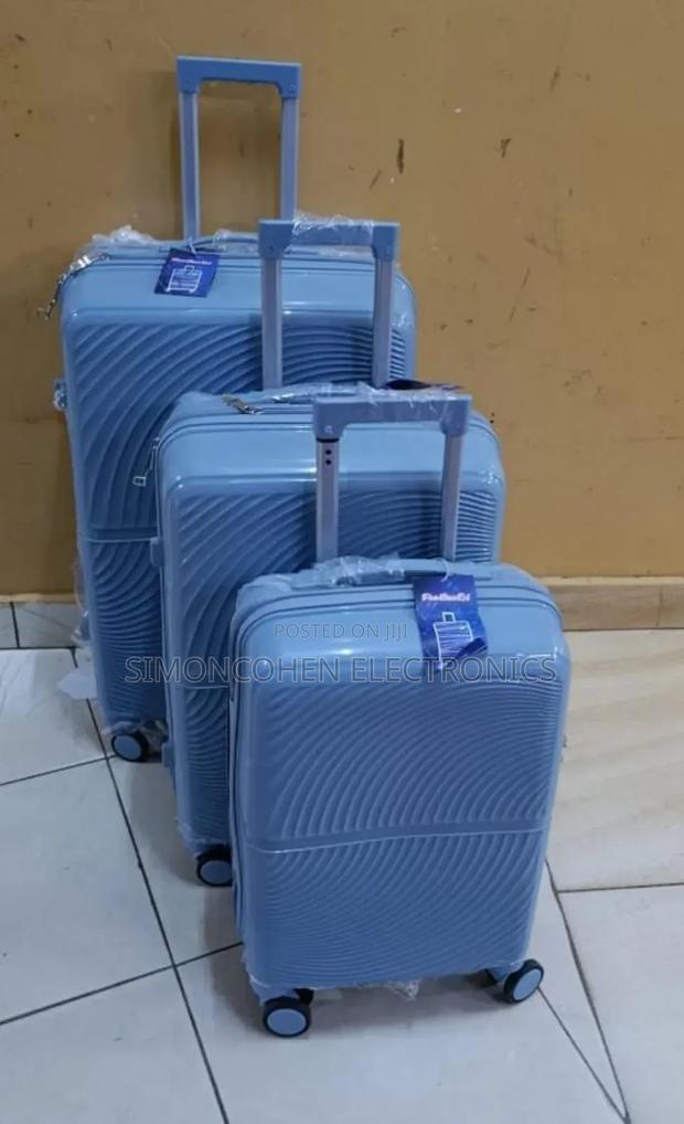 3 in 1 Zipper Unbreakable Pp Suitcases (Size 4) - main view