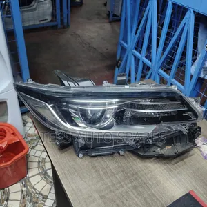 Toyota Premio 270 Xenon Headlight Available