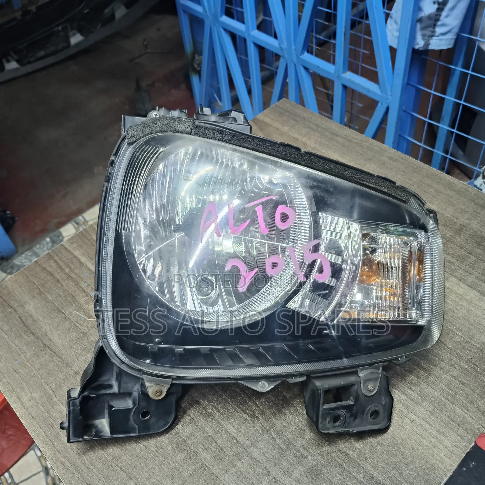 Suzuki Alto 2015 Headlight