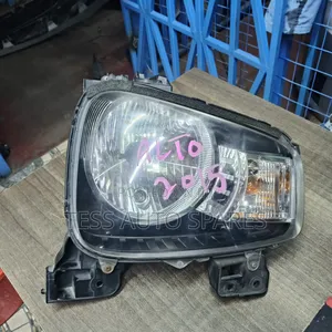 Suzuki Alto 2015 Headlight