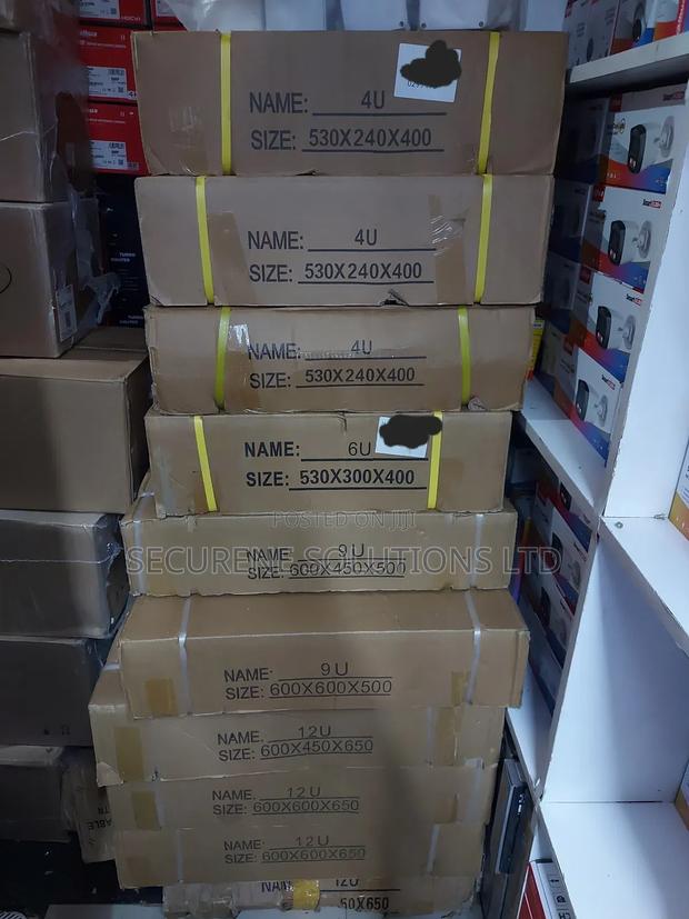 12u Server Rack With Dimensions 600x450x650 Mm - main view