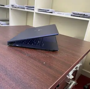 Laptop HP Dragonfly G1 16GB Intel Core I5 SSD 512GB
