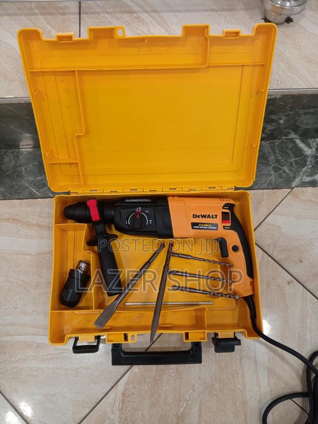 Dewalt Rotary Hammer Drill 800w - thumbnail 5