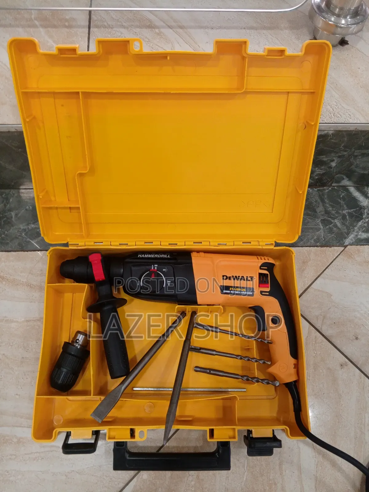 Dewalt Rotary Hammer Drill 800w
