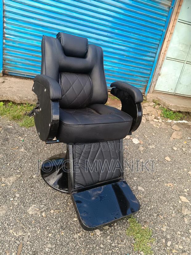 Kinyozi or Barber Seat, Black  - main view