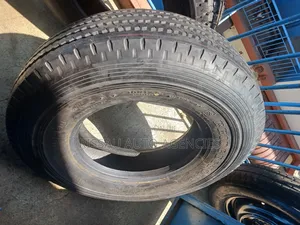 10 R 17.5 Bridgestone Made in Japan Tyres