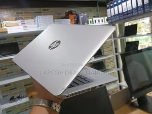 Laptop HP EliteBook 820 G3 8GB Intel Core I7 SSD 256GB