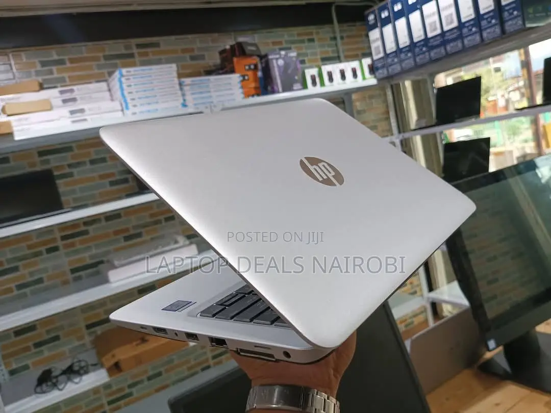 Laptop HP EliteBook 820 G3 8GB Intel Core I7 SSD 256GB