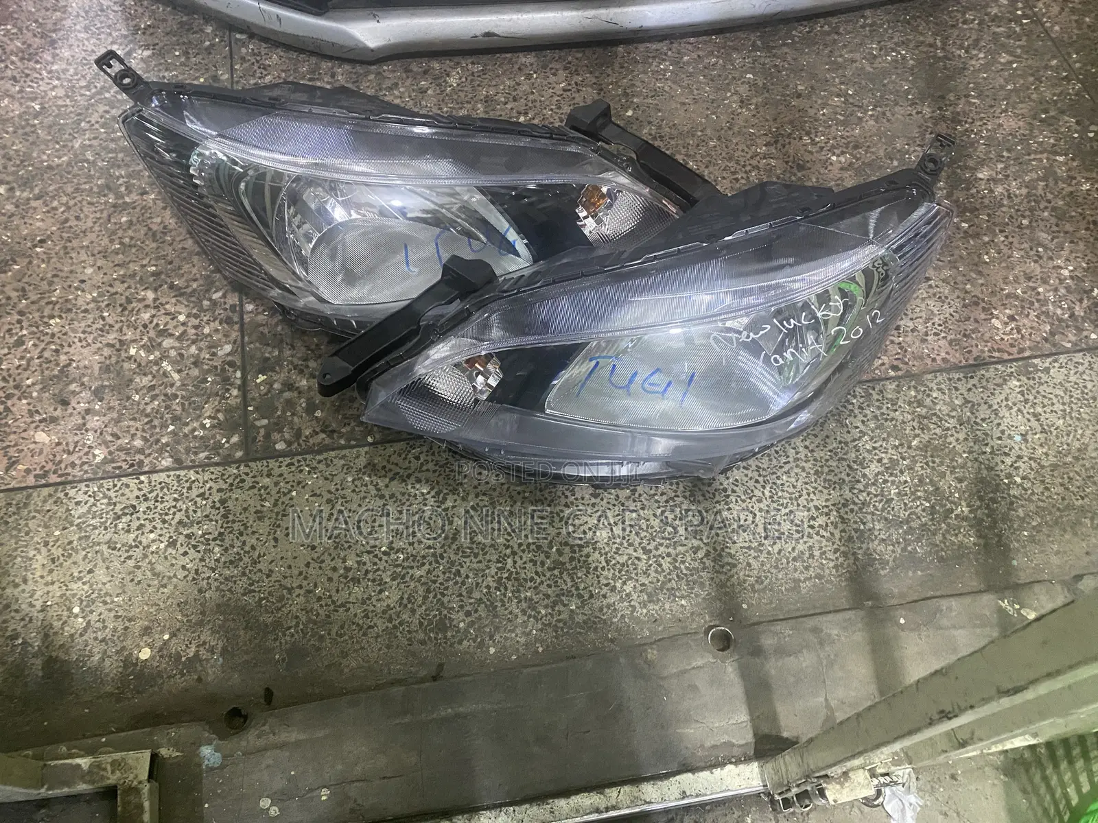 Nissan Nv200 Headlight
