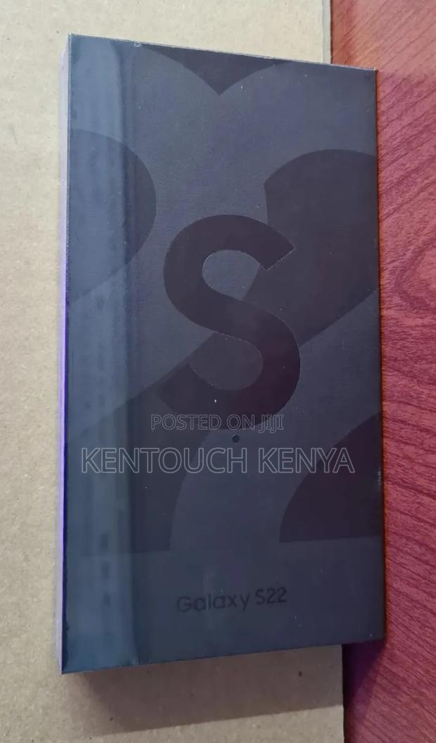 New Samsung Galaxy S22 5G 256 GB Black - main view