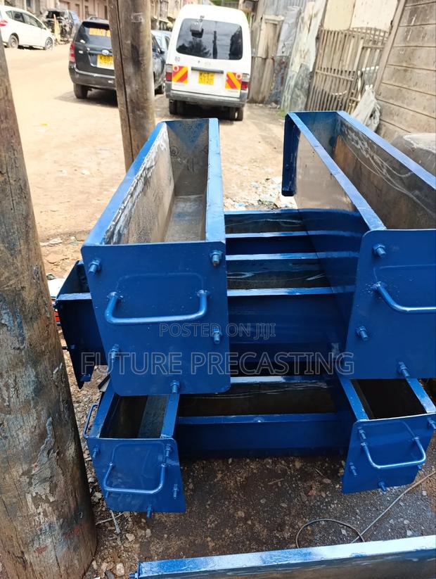 Road Kerb Molds - main view