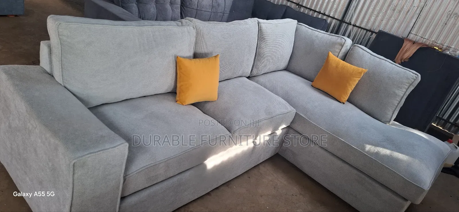 Coner Seat Coach  6 Seater