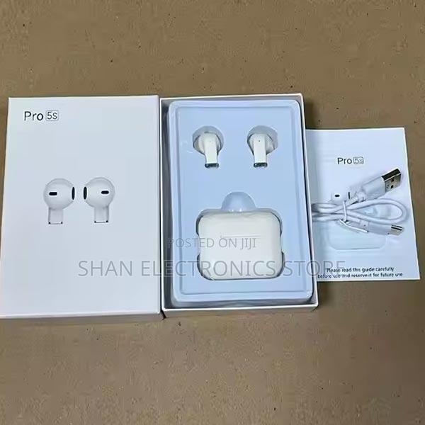 Pro5s New in Ear TWS Earphones With Low Delay Dualmic Noise