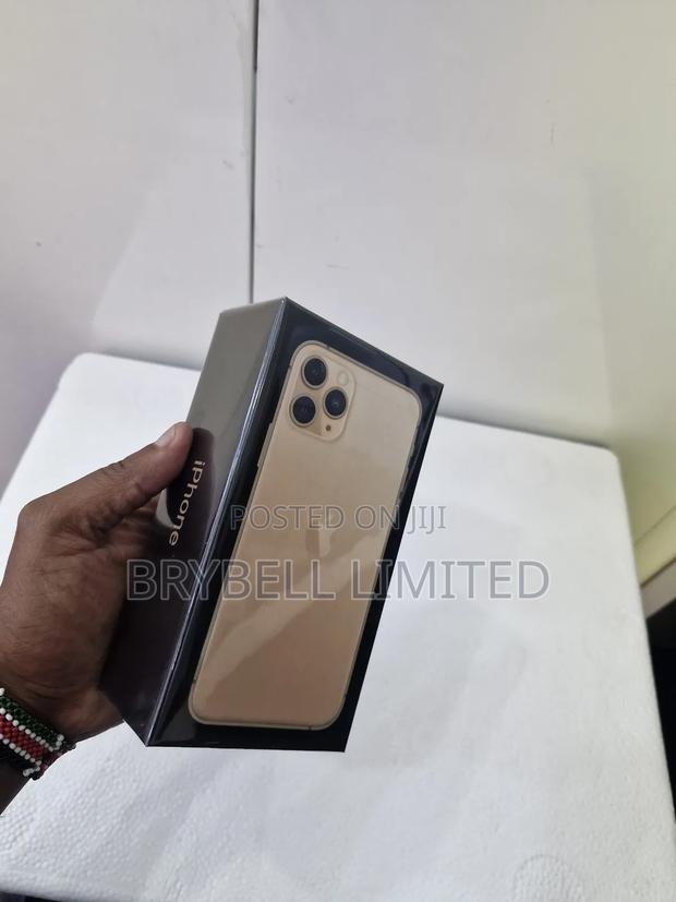 New Apple iPhone 11 Pro 256 GB Gold - thumbnail 4
